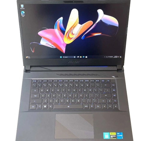Gigabyte Aorus BMF X5LF 15" Intel Core i5-13th Gen RTX 4050 laptop