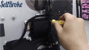 How to take apart Apple iMac A1418 Computer