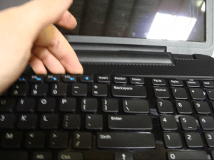 Dell 17-3721 Laptop Disassembly Guide Step 11