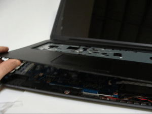 Dell 17-3721 Laptop Disassembly Guide Step 14