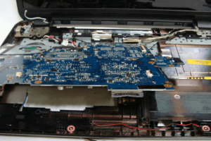 Dell 17-3721 Laptop Disassembly Guide Step 25